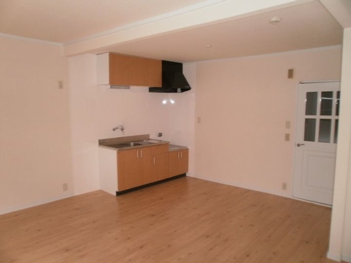 アーバンハイツNIWAの居間