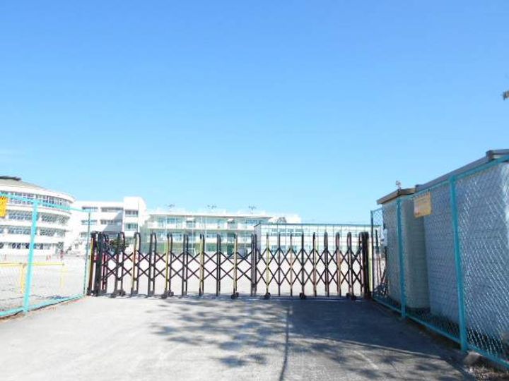 セジュールマロンの周辺