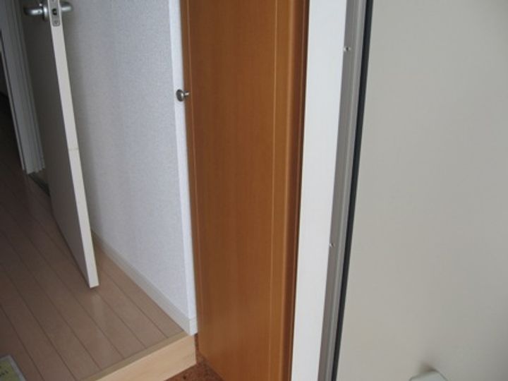 ラフィネ多度の玄関