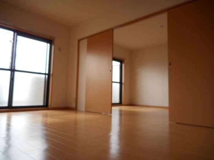三重県桑名市長島町又木の賃貸マンションの内装