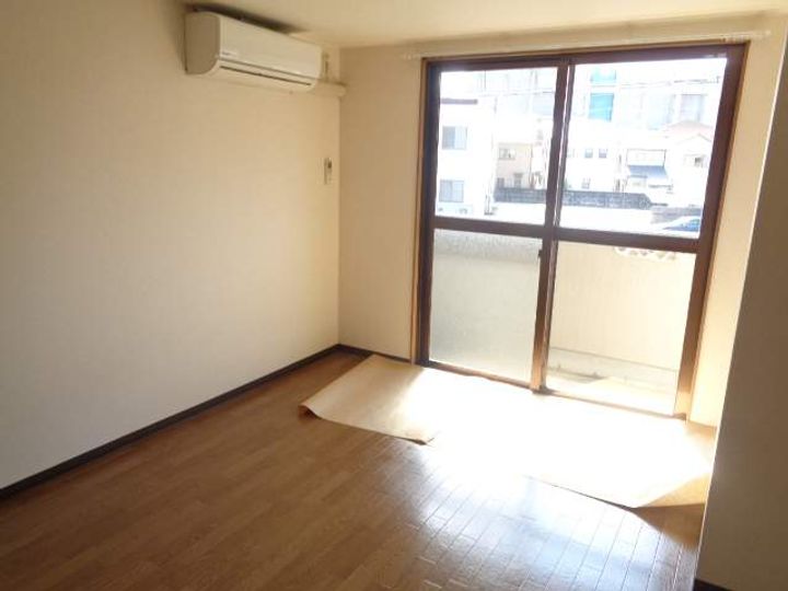 常盤マンションの居間