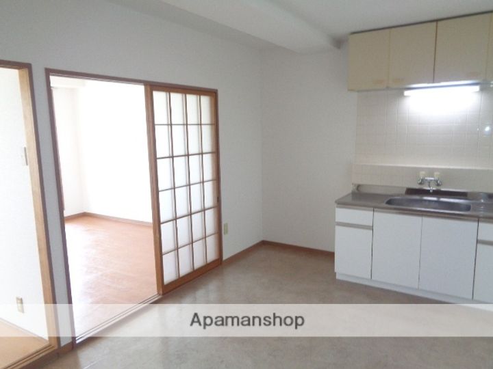 エスポワール富洲原の居間