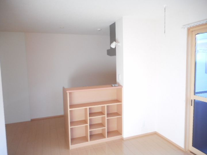 メゾン ピコ Aの居間