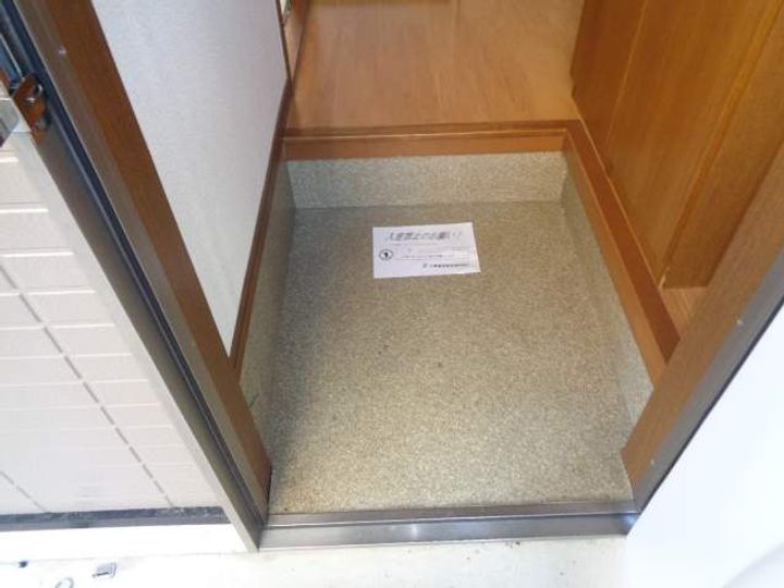 スカイメゾンⅡの玄関