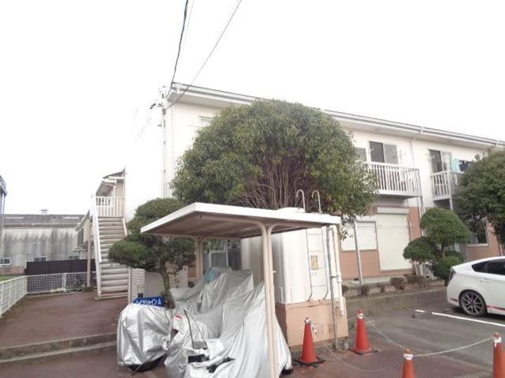 ハイツシャインAの外観