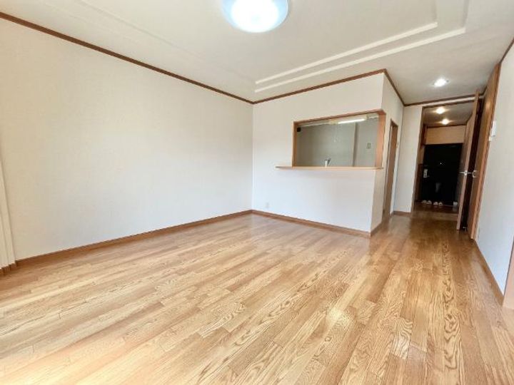 サンパレスダンディ B棟の居間