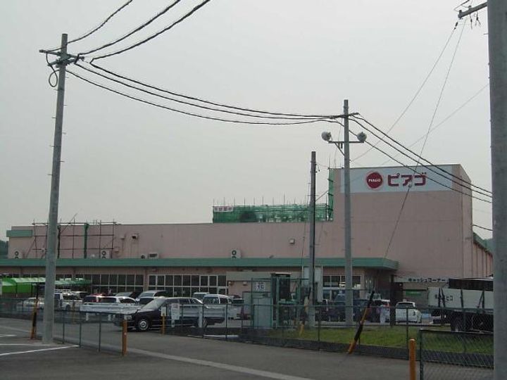 ロイヤルステージIの周辺