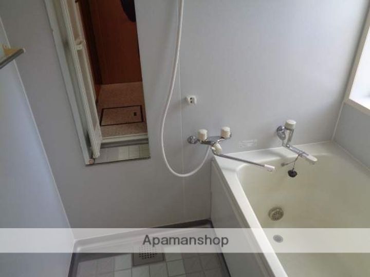 AZUR 長島の風呂