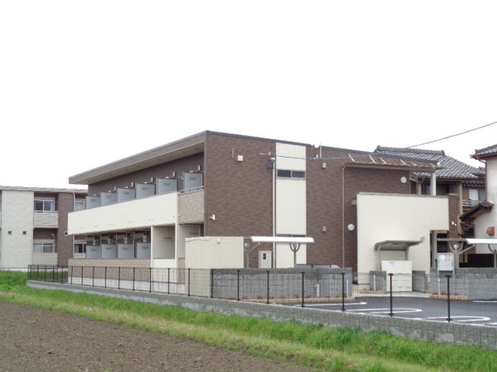 アドバンス長島の外観