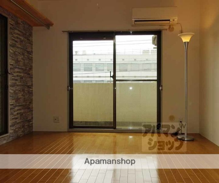 サンフェスタ東福寺(A・B棟)B201の内装