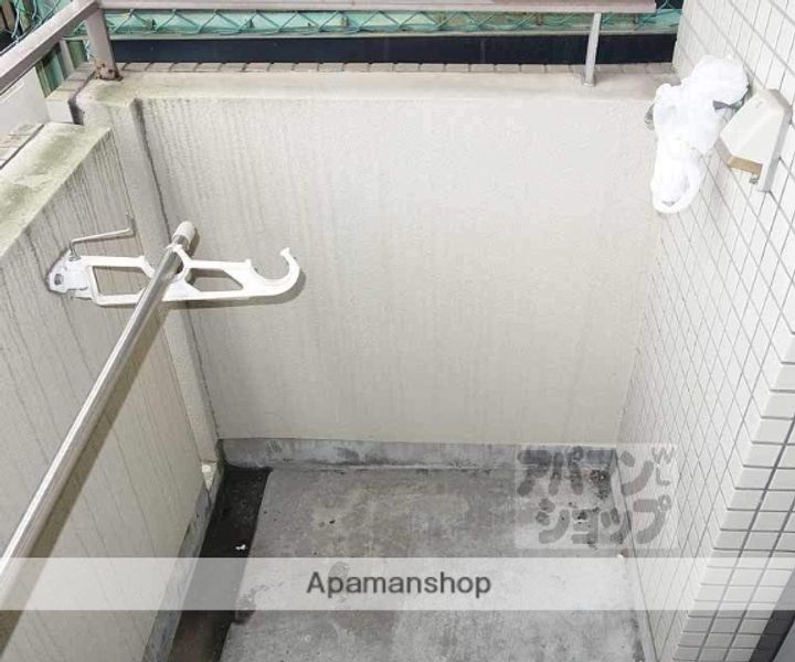 サンフェスタ東福寺(A・B棟)A106の内装