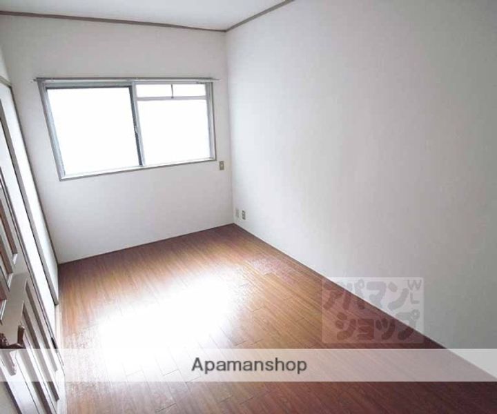 シャルム醍醐20Gの居間