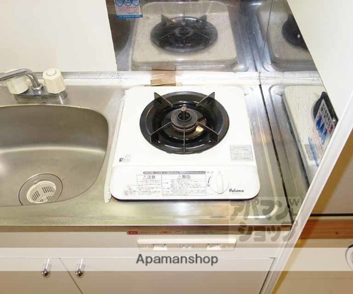 エクセルシャトー102の内装