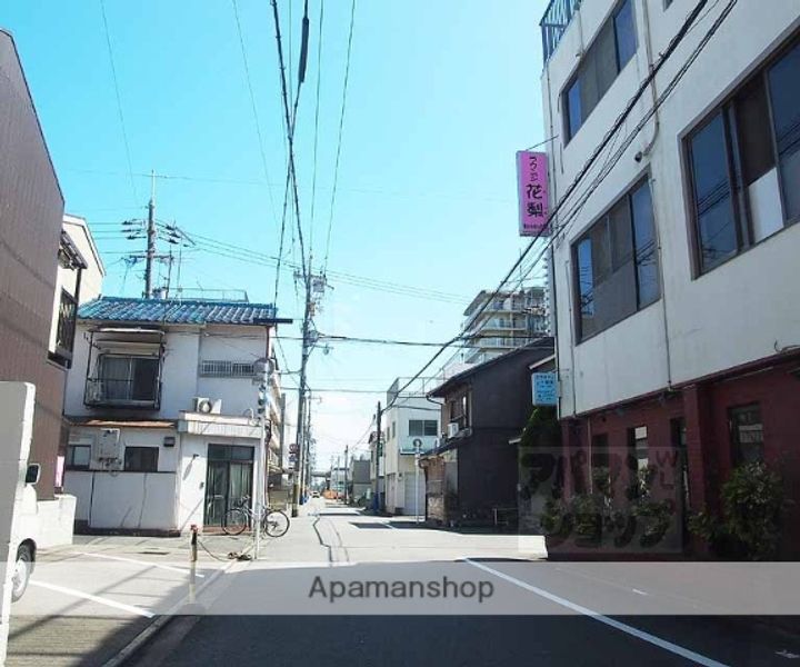 エクセルシャトー102の周辺