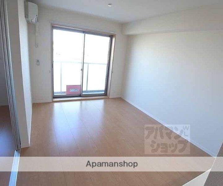 リバーサイドウィング205の居間