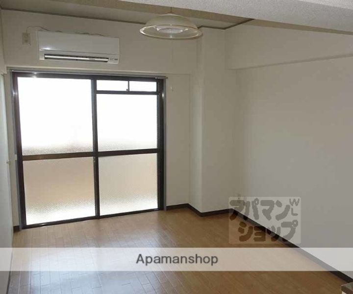 シェリトリンド210の居間