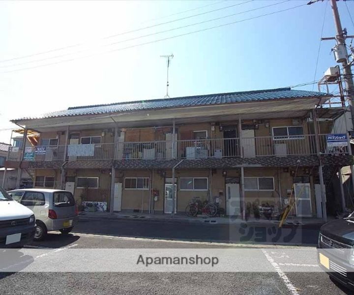 宮本ハイツ105の外観