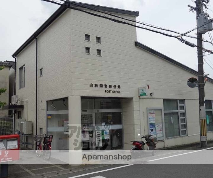 ベルジュムール202の周辺