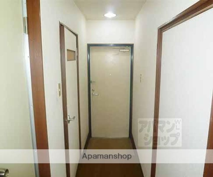 第二グレース安田の玄関