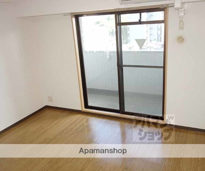 河原町ビルの内装