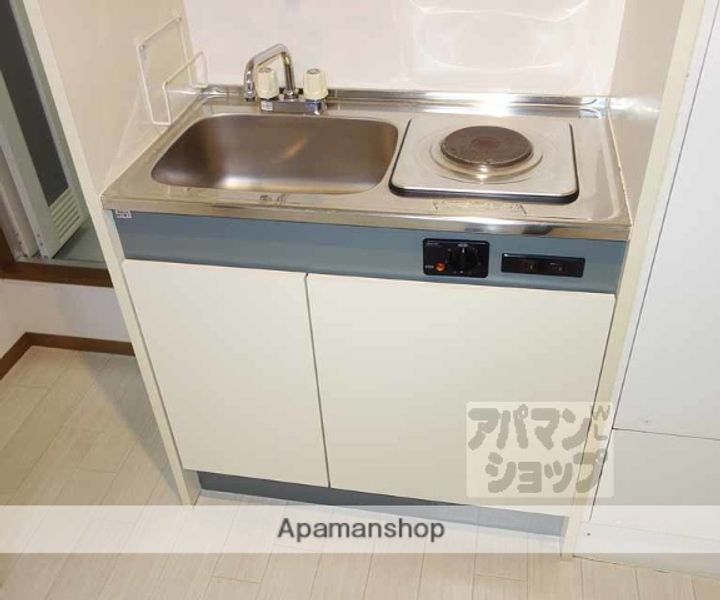 リエール烏丸五条のキッチン