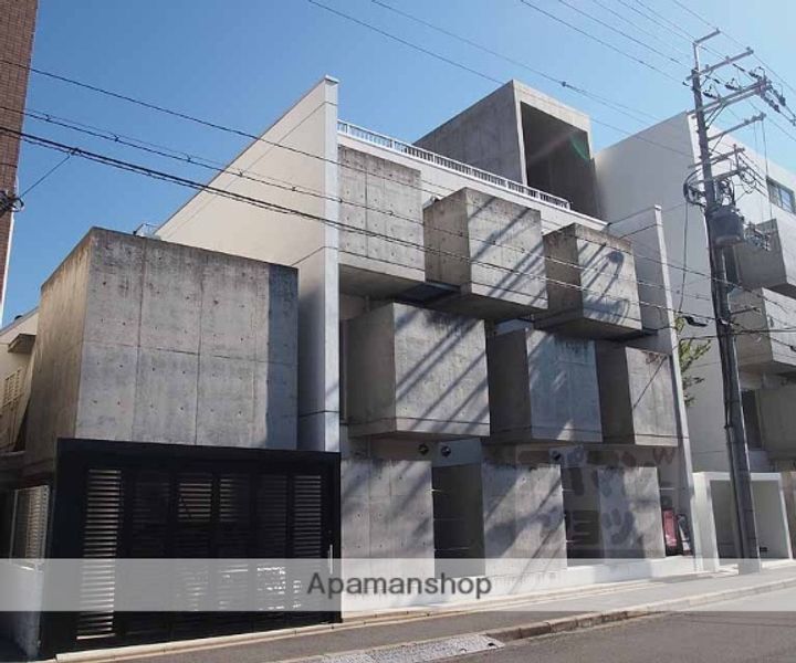 モノコモド御前A棟102の外観