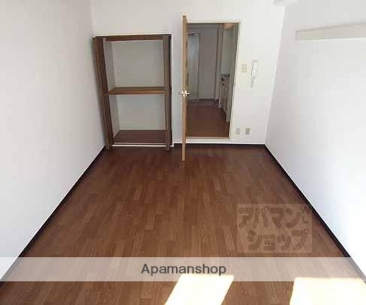 ハイクオリティクイナブリッジ4Jの居間