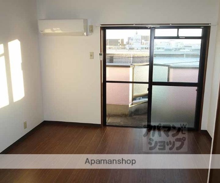 WHISKER31401の居間