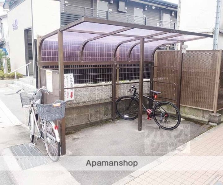 グラシィオ中久世103の外観