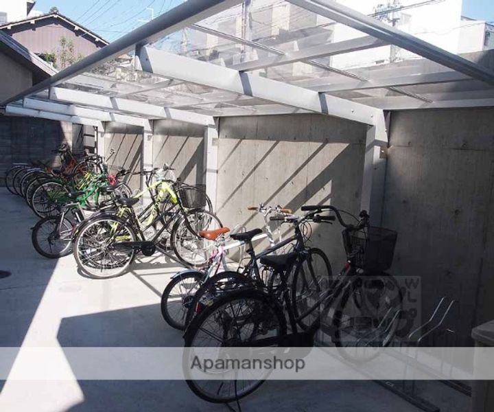 モノコモドウエストの外観