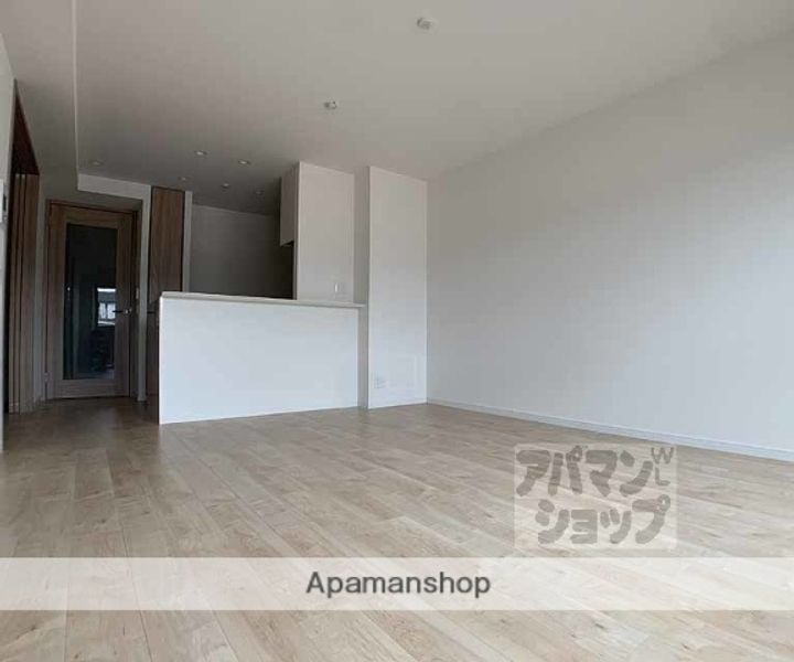 グランディム京都烏丸五条8Fの居間