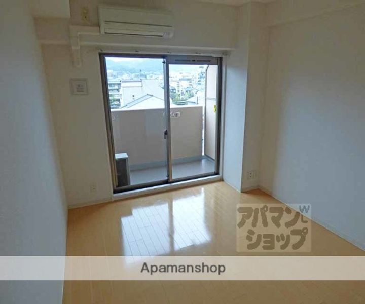 プレサンス京都鴨川彩華303の内装