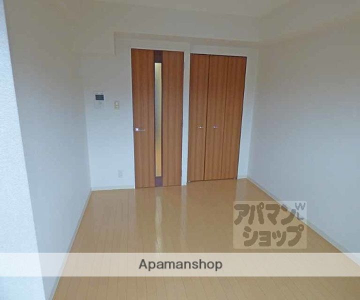 プレサンス京都鴨川彩華303の内装