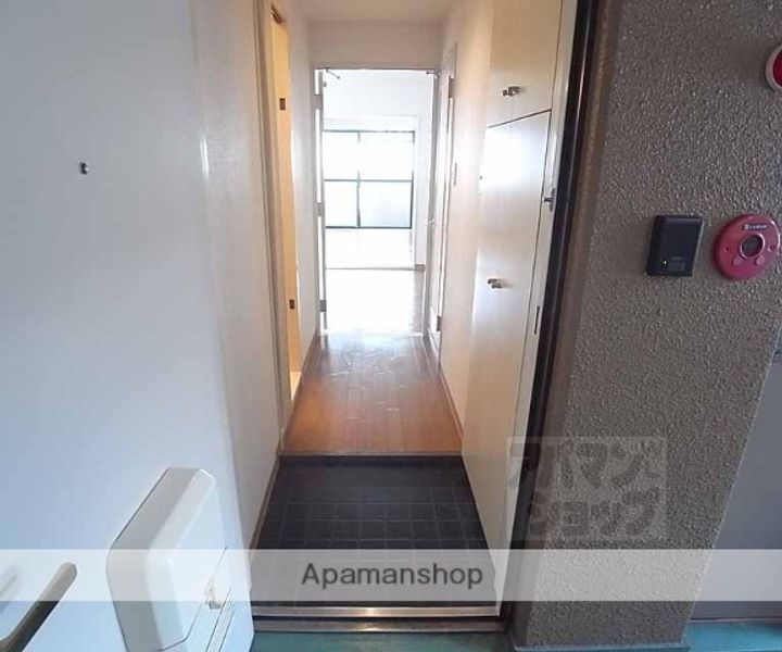 ライオンズマンション四条西洞院904の玄関