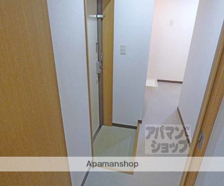 洛北松柏102の玄関