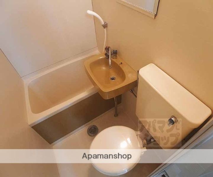 京都府京都市上京区東上善寺町の賃貸マンションの内装