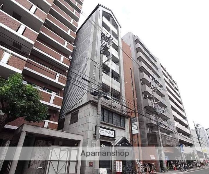 京都府京都市上京区東上善寺町の賃貸マンションの外観