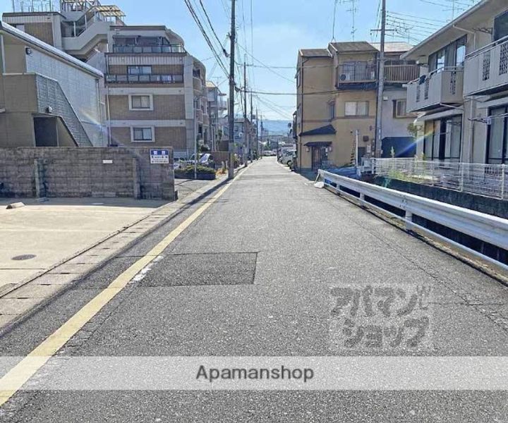 フラット8の周辺