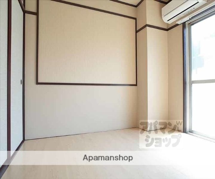 銀閣寺南206の居間