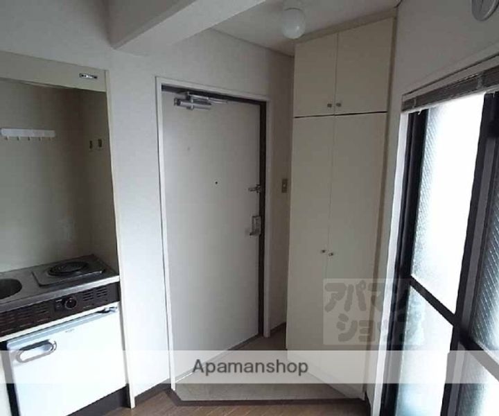 DETOMー1京大前104の玄関