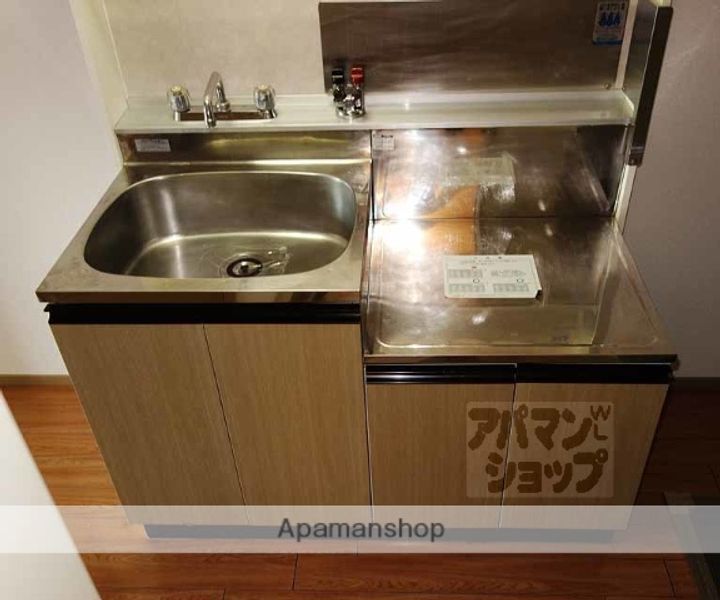 京都府京都市東山区今熊野南日吉町の賃貸アパートのキッチン