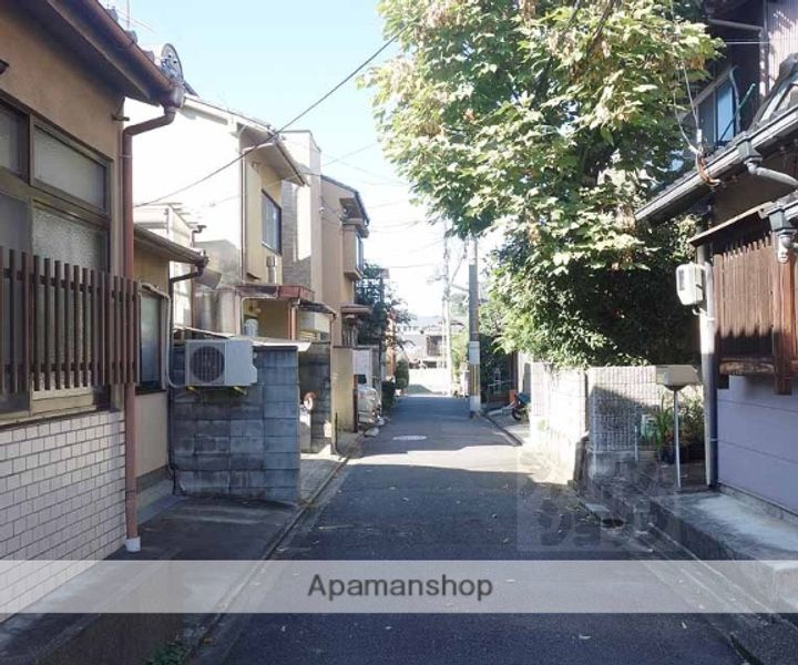 京都府京都市東山区今熊野南日吉町の賃貸アパートの周辺