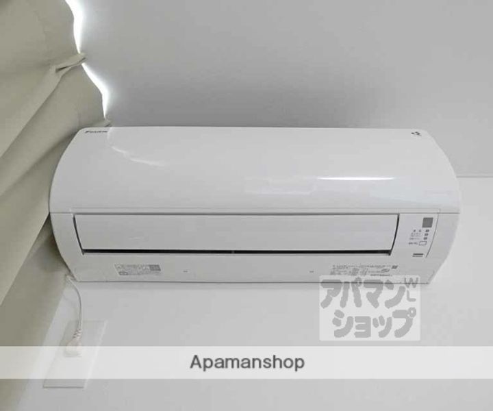 ノースホワイトリバービル上終町201の内装