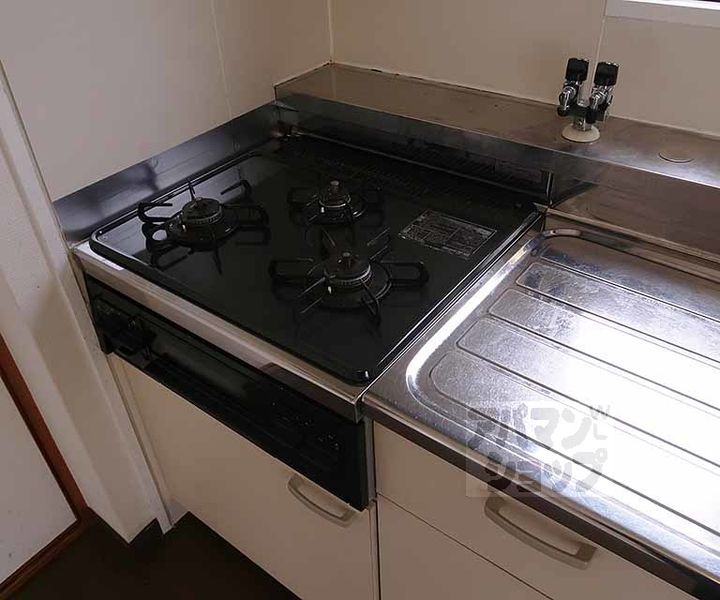 ヴェルデ京都上鳥羽401の内装