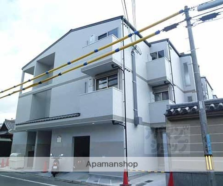 京都府京都市下京区柿本町猪熊通五条下るの賃貸マンション301の外観