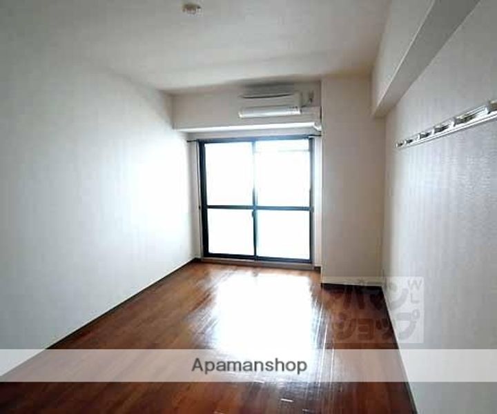 ヴィアーレ四条大宮の居間