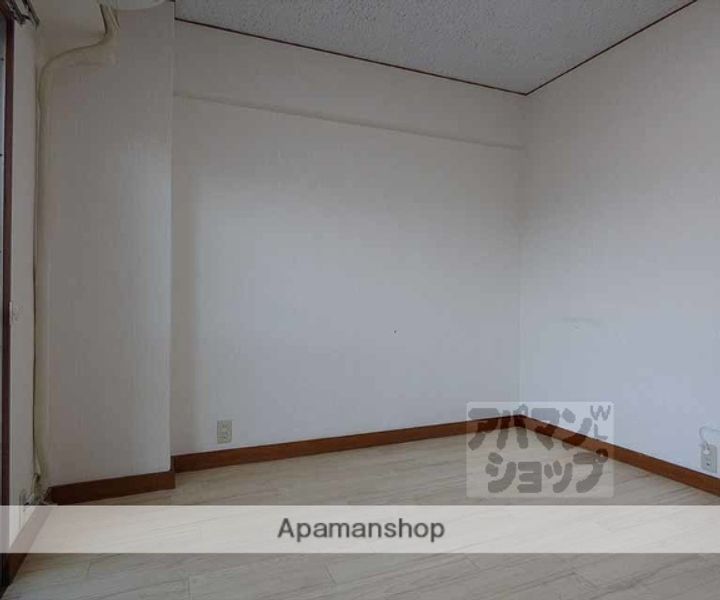 京都グランドハイツ418の居間