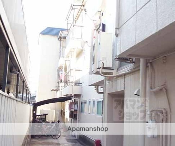 マンション皆栄103の外観