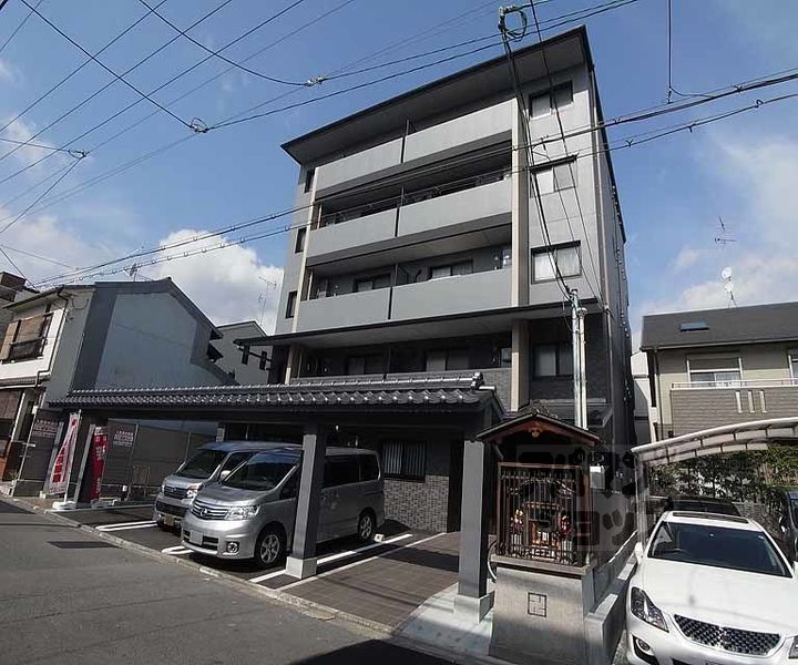 グラン佐竹の外観