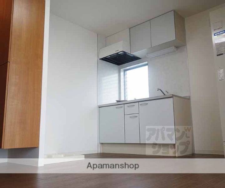 京都府京都市下京区升屋町の賃貸マンションの居間